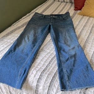 Kut from the Kluth Kelsey ankle flare jeans, like new!